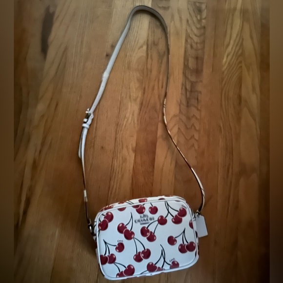 Coach Jamie Camera Bag In Smooth Leather Cherry Print Purse Crossbody NWOT - Picture 7 of 11